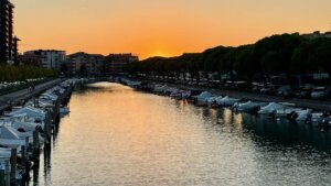 der Canale Della Schiusa in Grado bei Sonnenuntergang