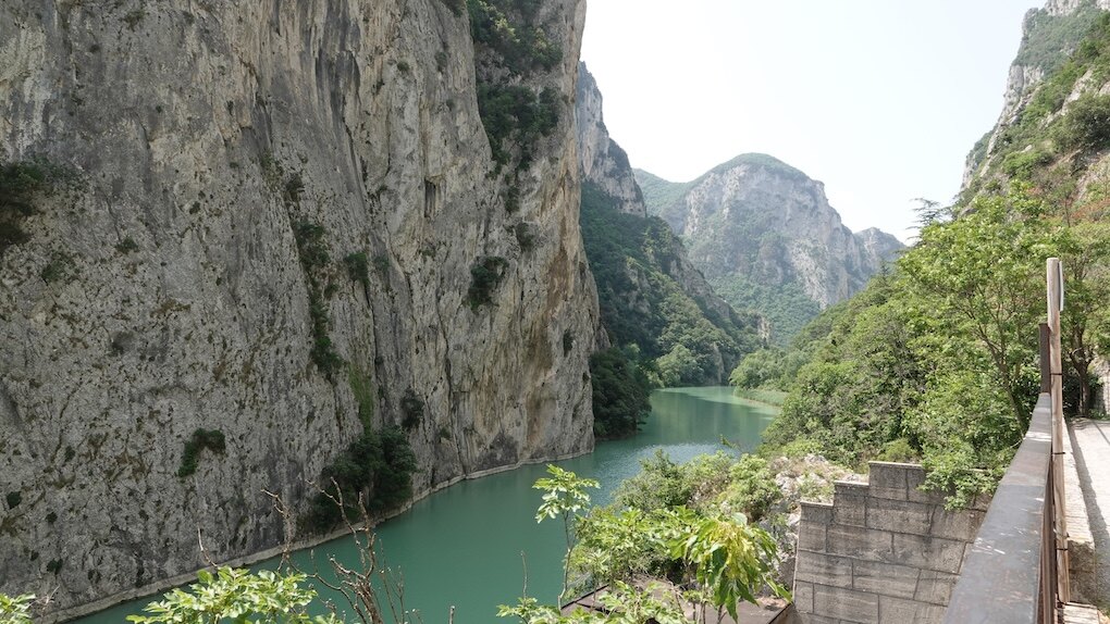 Gola del Furlo Roadtrip Marken - der Passo Gola del Furlo