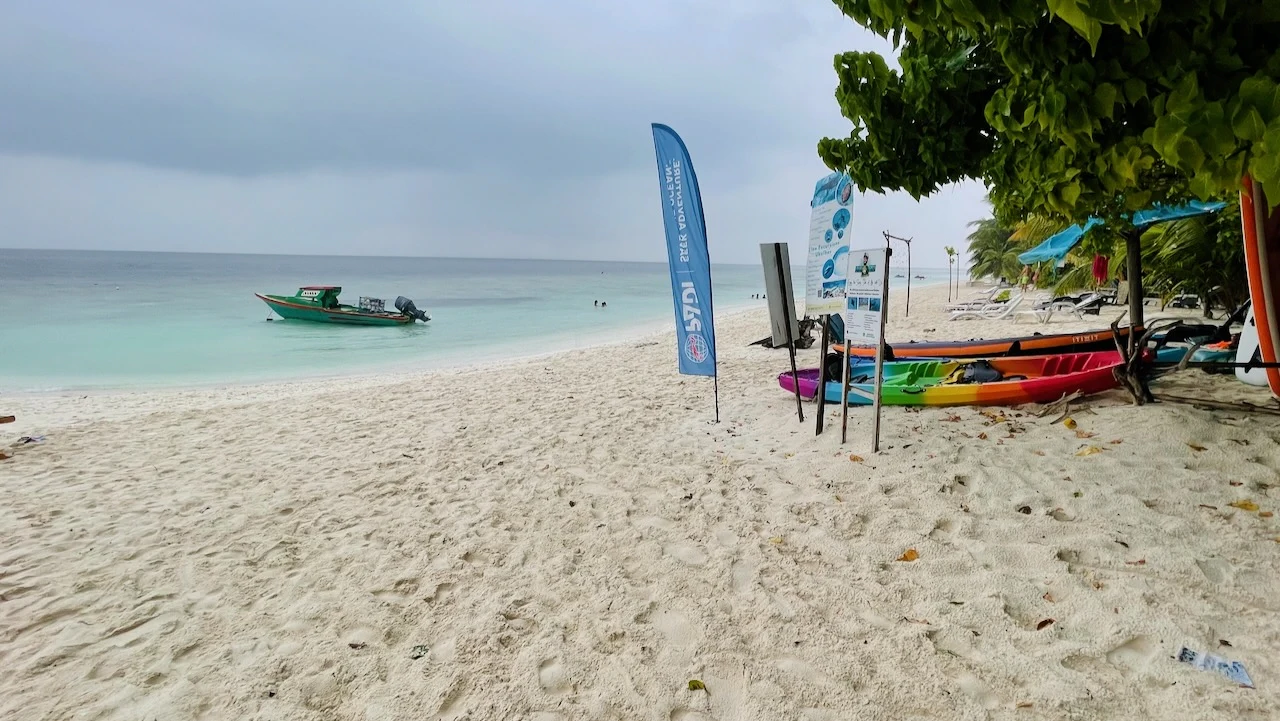 Ukulhas Tourist Beach