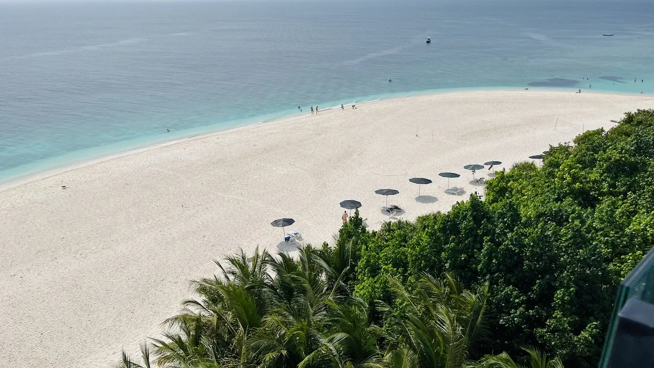 Ukulhas, blick auf den Strand