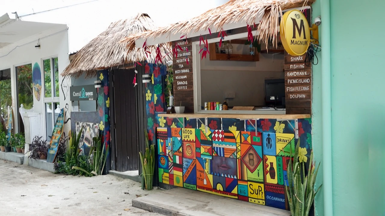 Beach Bar Ukulhas