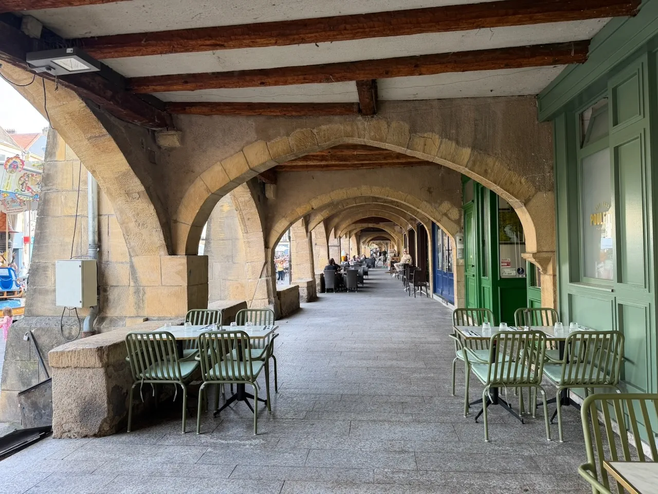 Metz - Place Saint-Louis - einer der schönsten Plätze und Sehenswürdigkeiten während unserer Kurztrips nach Metz