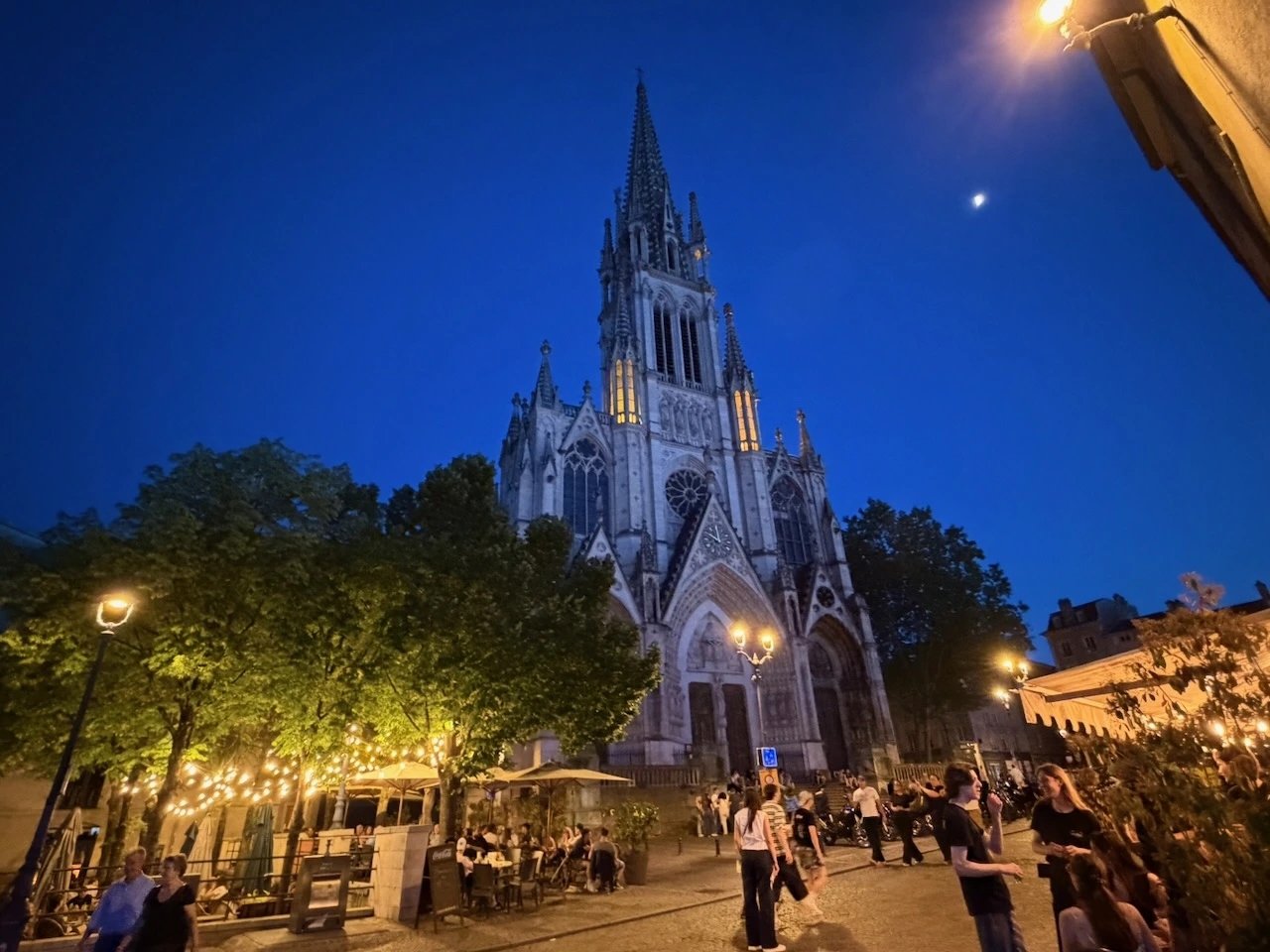 Nancy Basilika Saint-Epvre bei Nacht