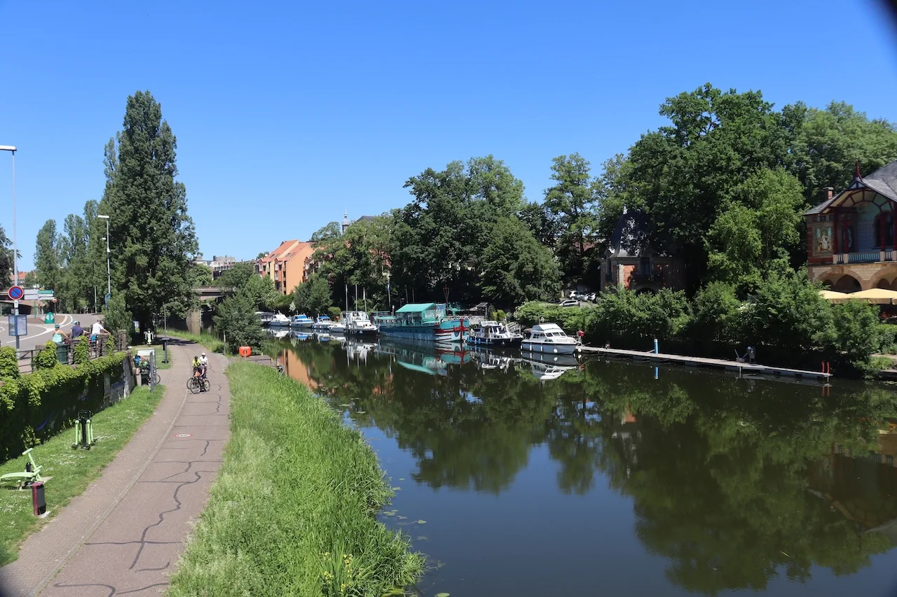 Am Wasser bei Saargemünd